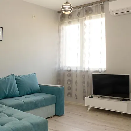 ~ The Blue ~ 1bd Flat Near Asparuhovo Sea Garden *